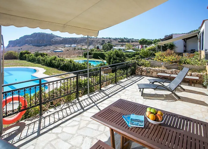 Driftwood * Rhodes City