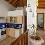 Vila Driftwood Rhodes City