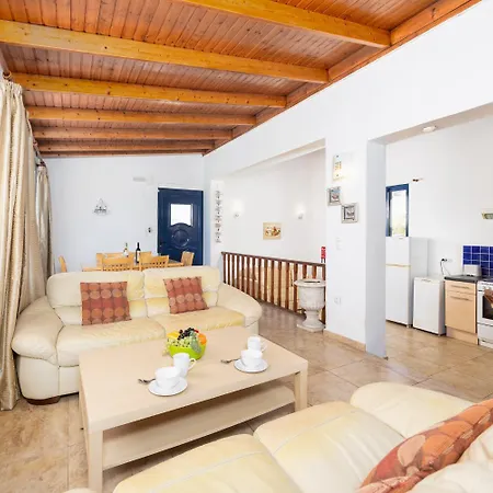 Villa Driftwood